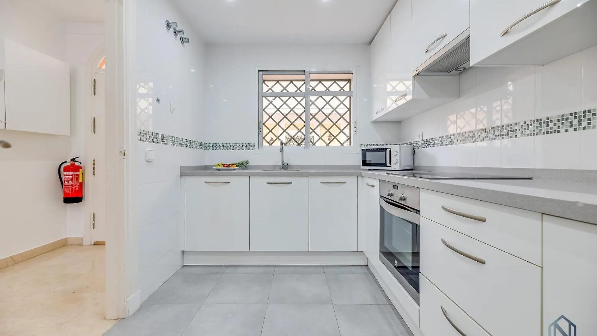 Newly Refurbished 2 Bdrm Amazing Complex W Pools Apartman Marbella Spanyolország