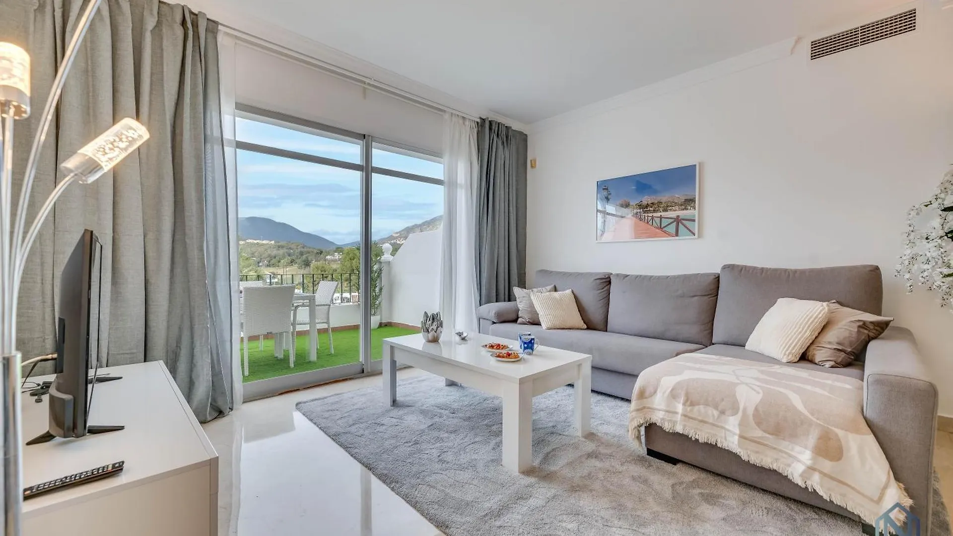 Newly Refurbished 2 Bdrm Amazing Complex W Pools Apartman Marbella