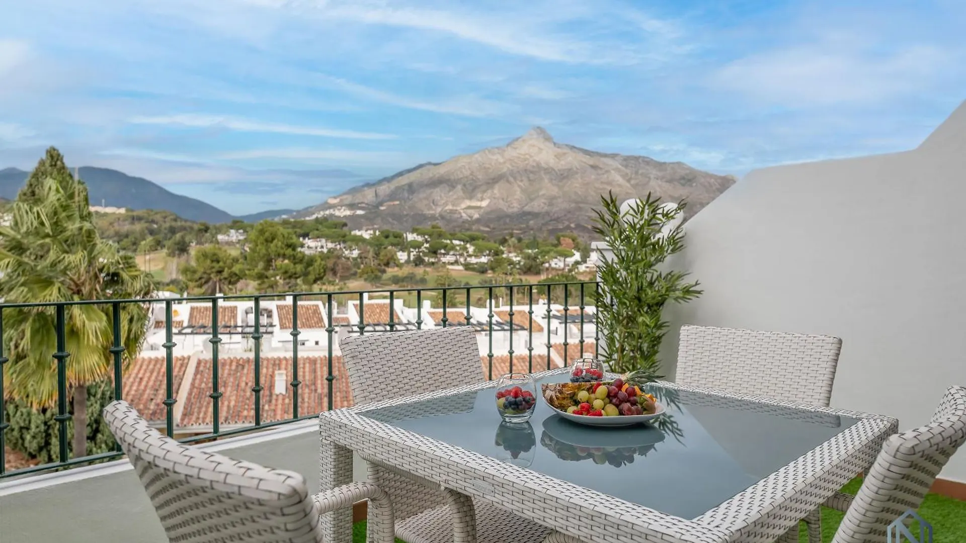Newly Refurbished 2 Bdrm Amazing Complex W Pools Apartman Marbella