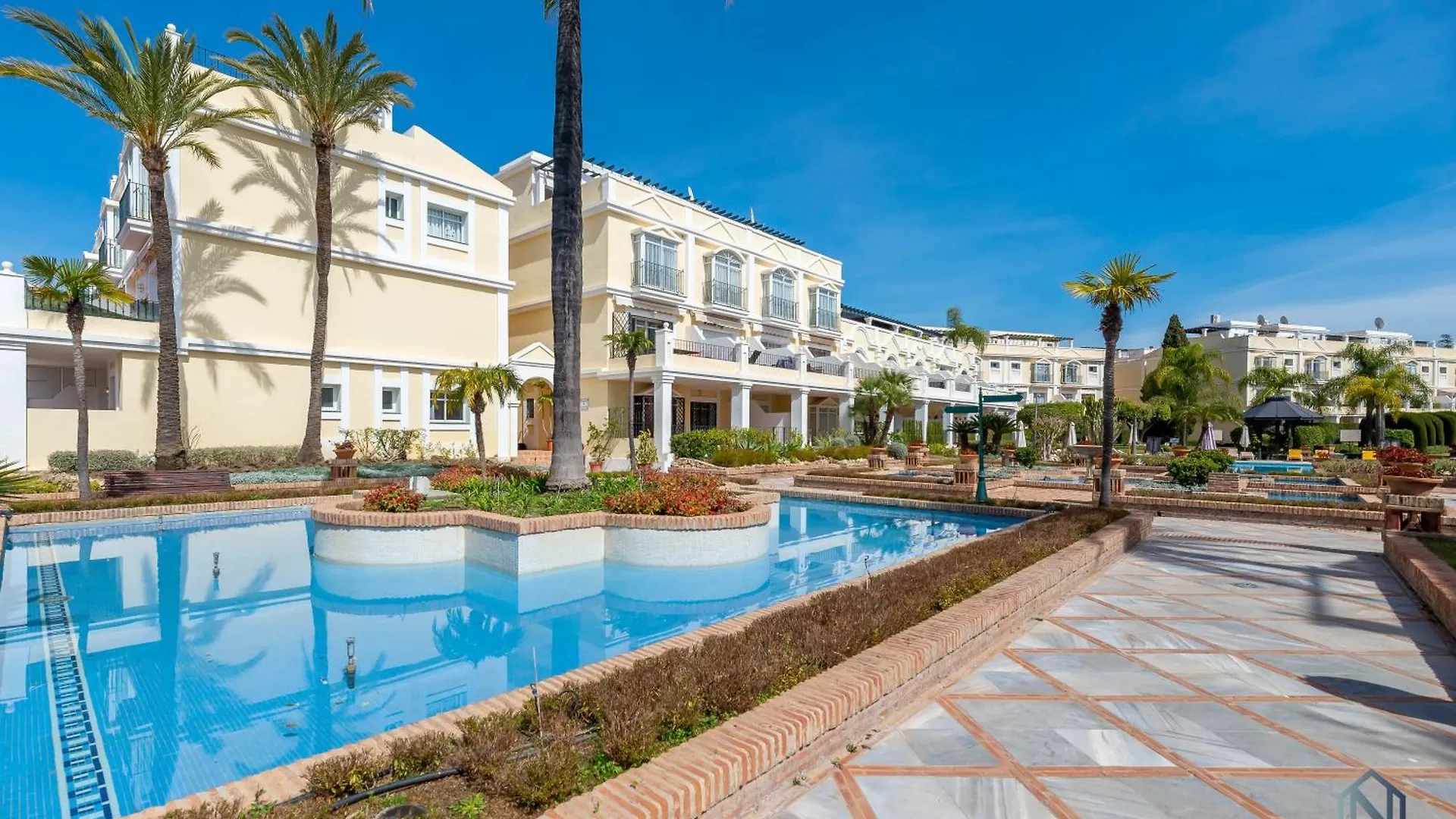 Newly Refurbished 2 Bdrm Amazing Complex W Pools Apartman Marbella